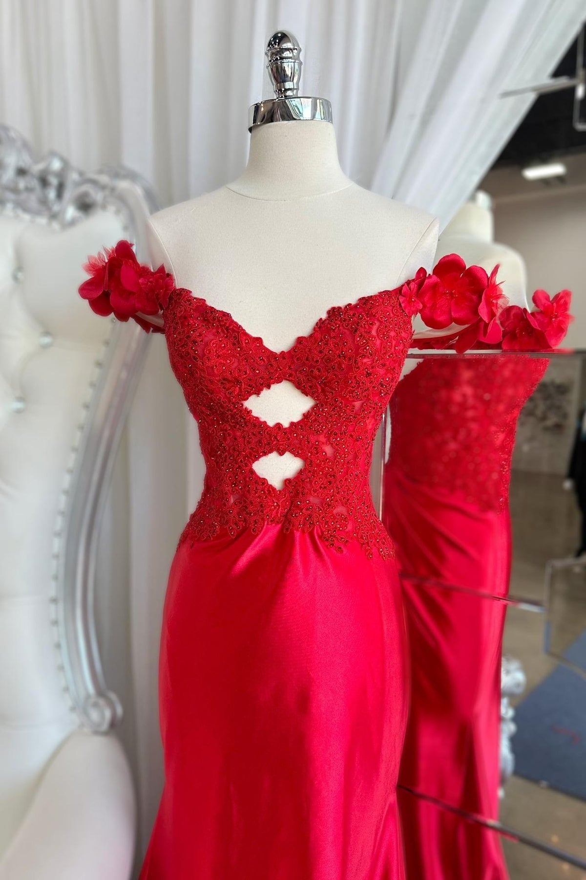 Off the Shoulder Red Appliques Satin Ruched Mermaid Formal Dress
