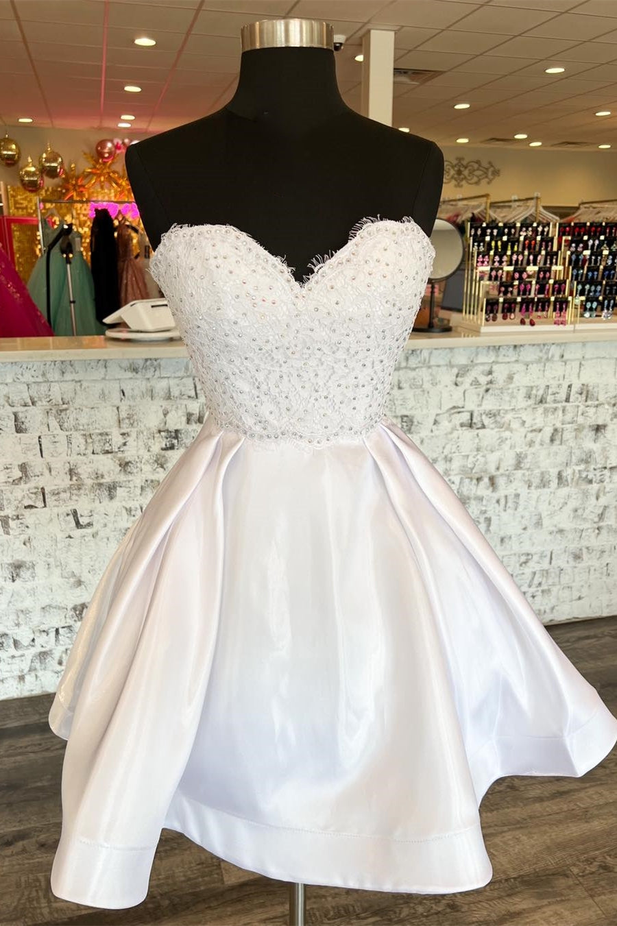 Sweetheart White Lace and Satin Short Princess Dress